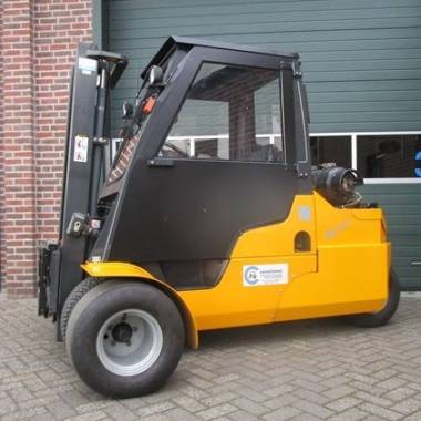 Third Special forklift delivered to a German customer. 